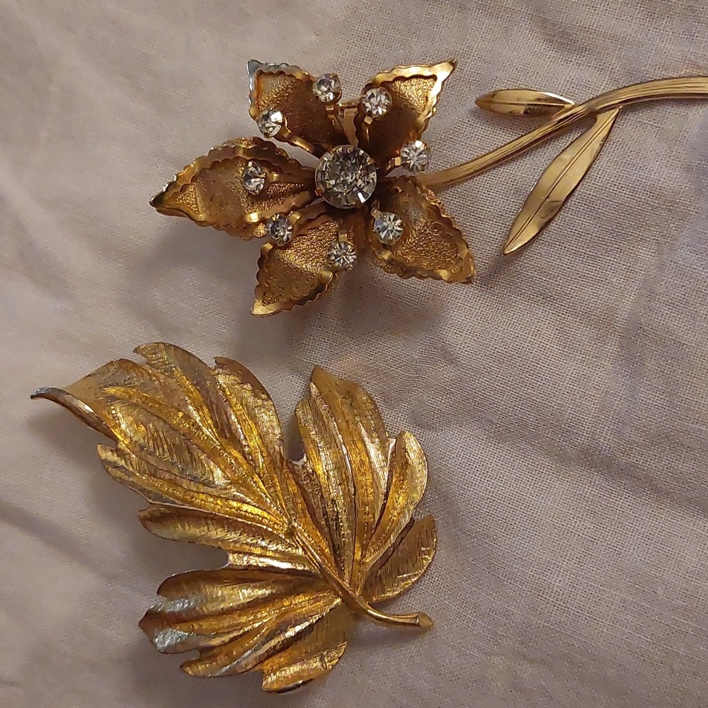 Vintage Mjent Brooch